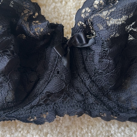 Victorias Secret Very Sexy Unlined Demi Bra - Picture 4 of 8